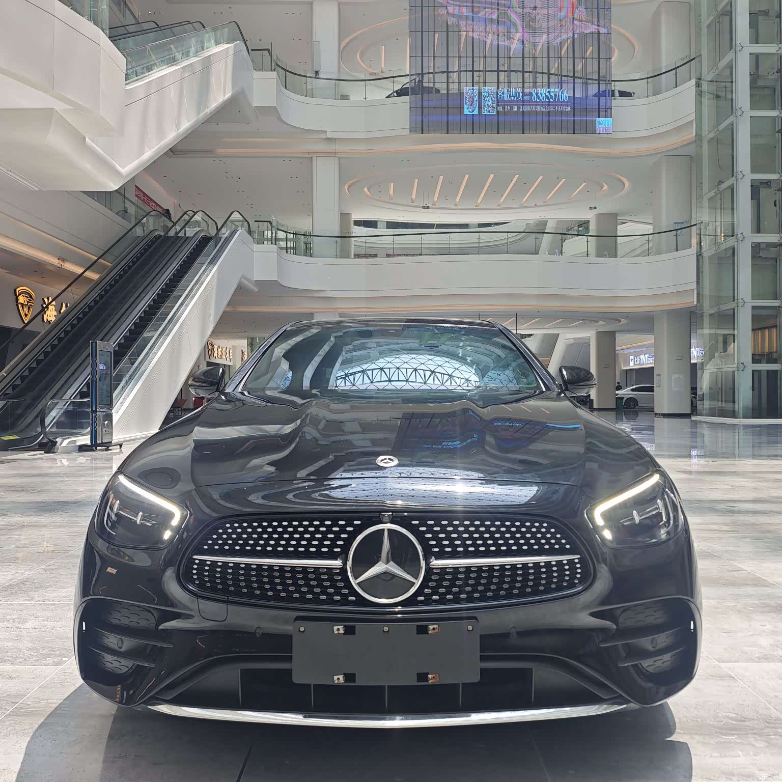 Mercedes-Benz E-Class, 2023 4