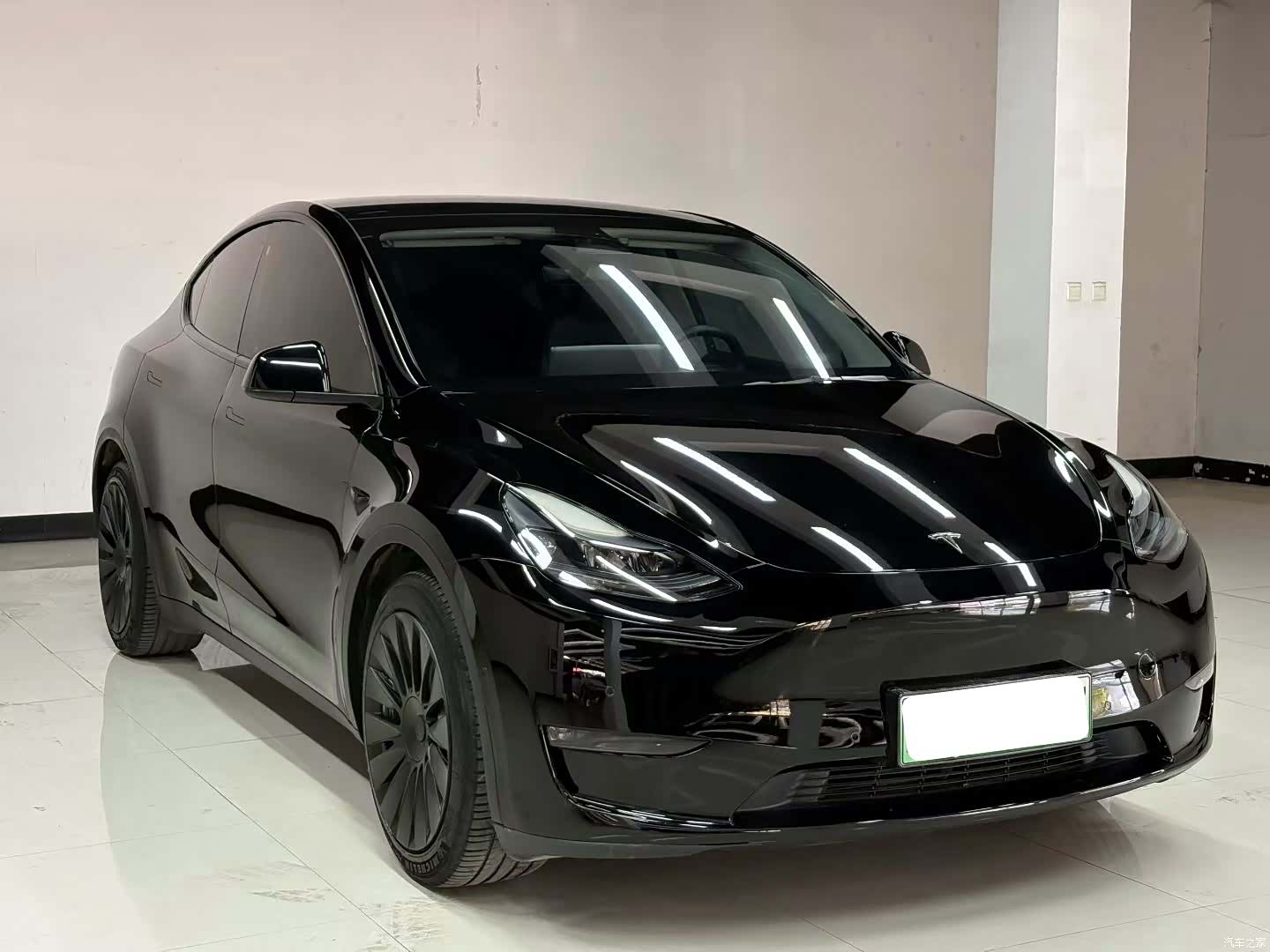 Tesla Model Y, 2024 3