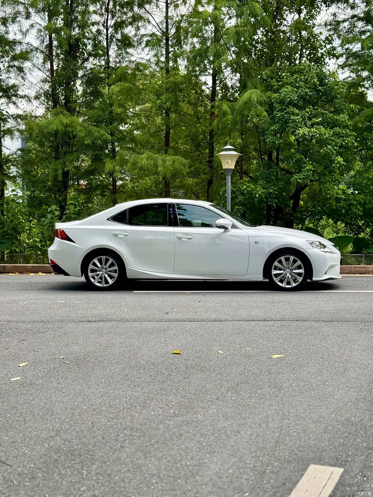 Lexus IS, 2015 6