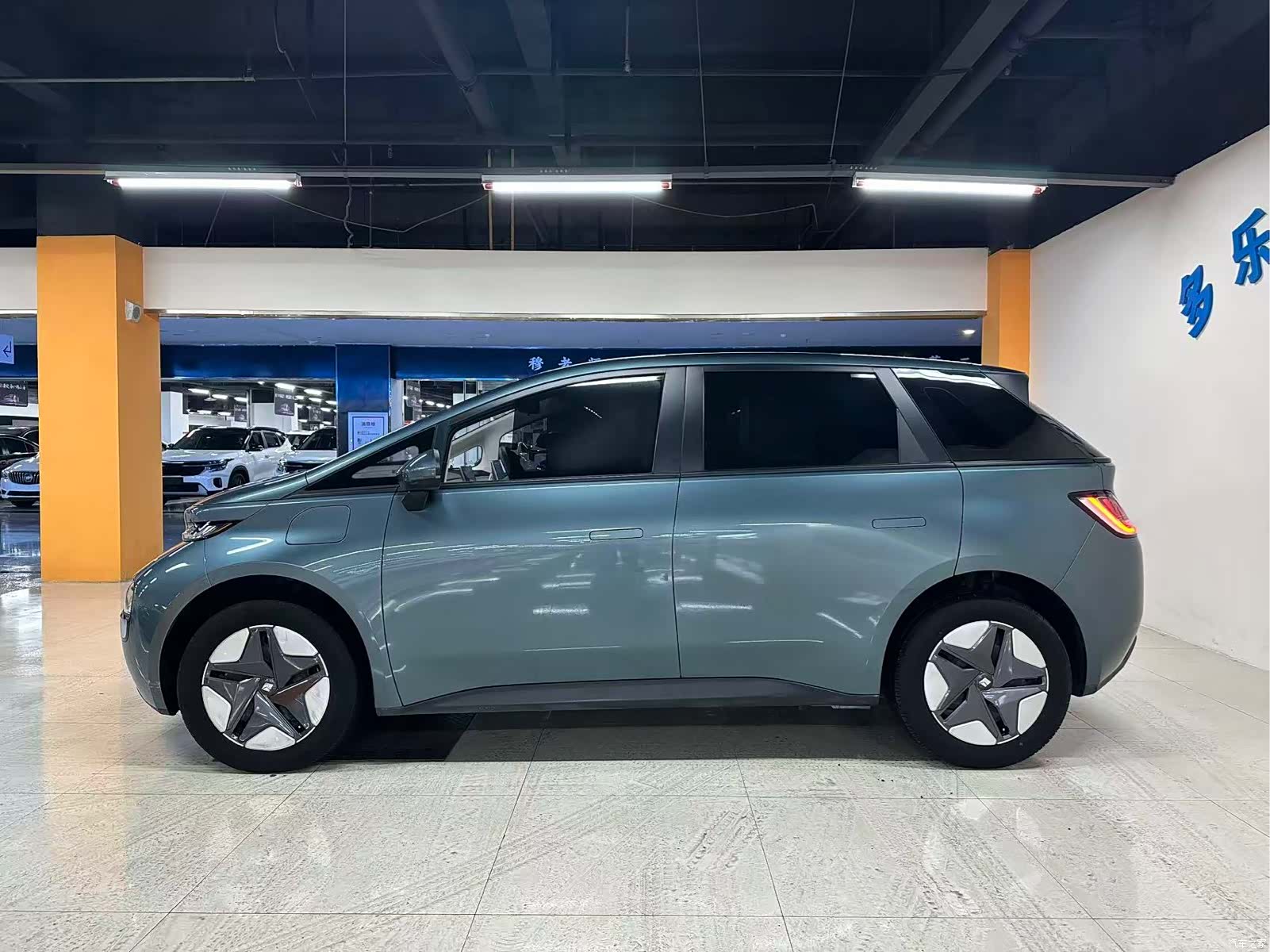 Wuling 360, 2024 9