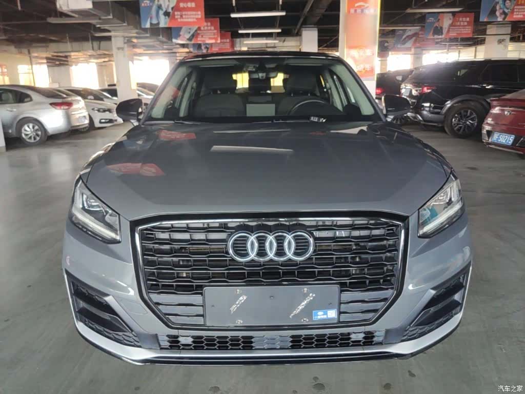 Audi Q2L, 2021 3