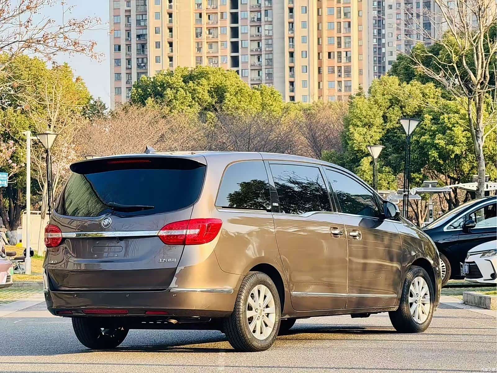 Buick GL8, 2016 все фото