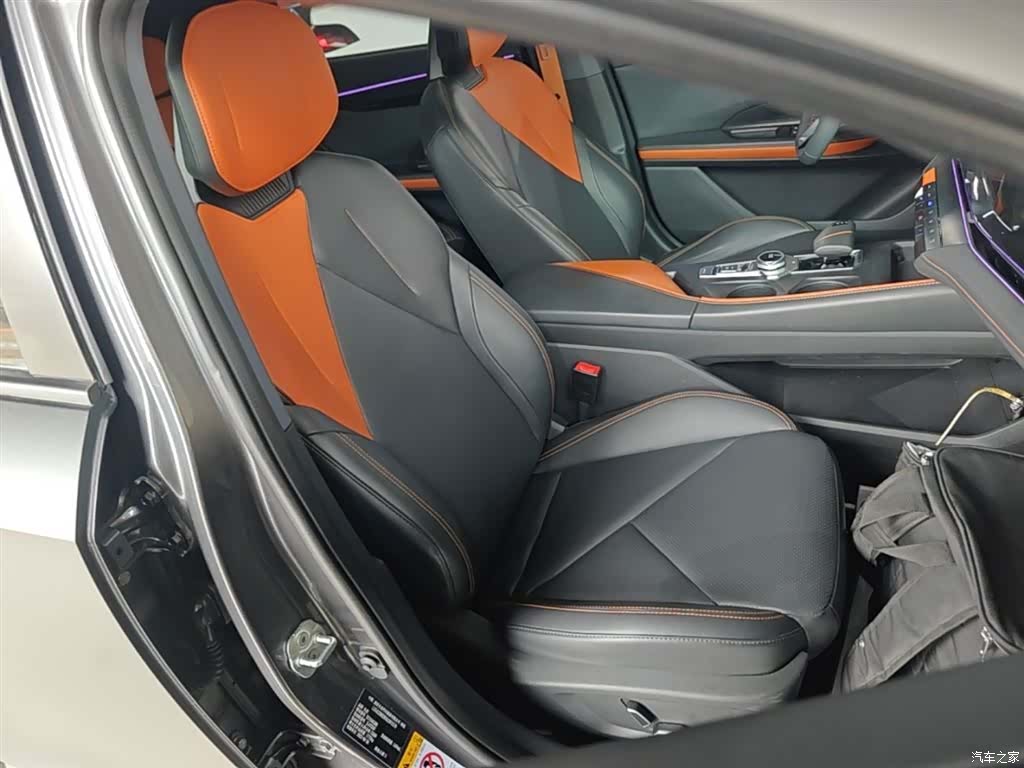 Changan UNI-V, 2022 25