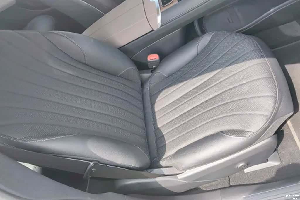 Mercedes-Benz EQS, 2024 7