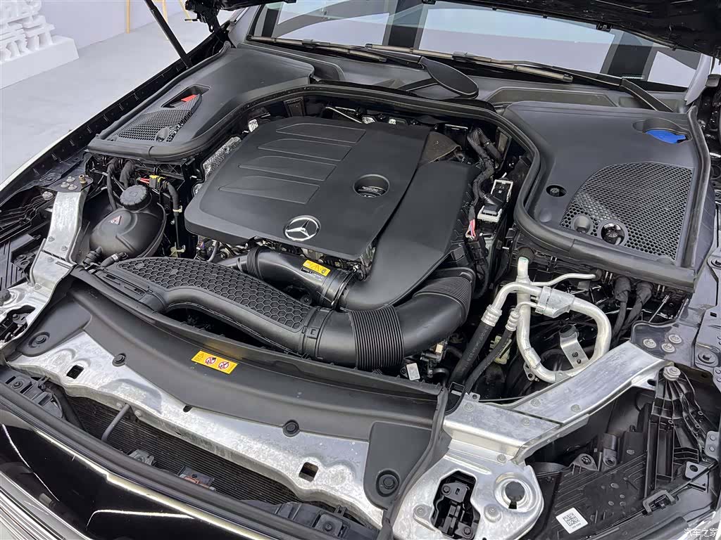 Mercedes-Benz E-Class, 2023 12