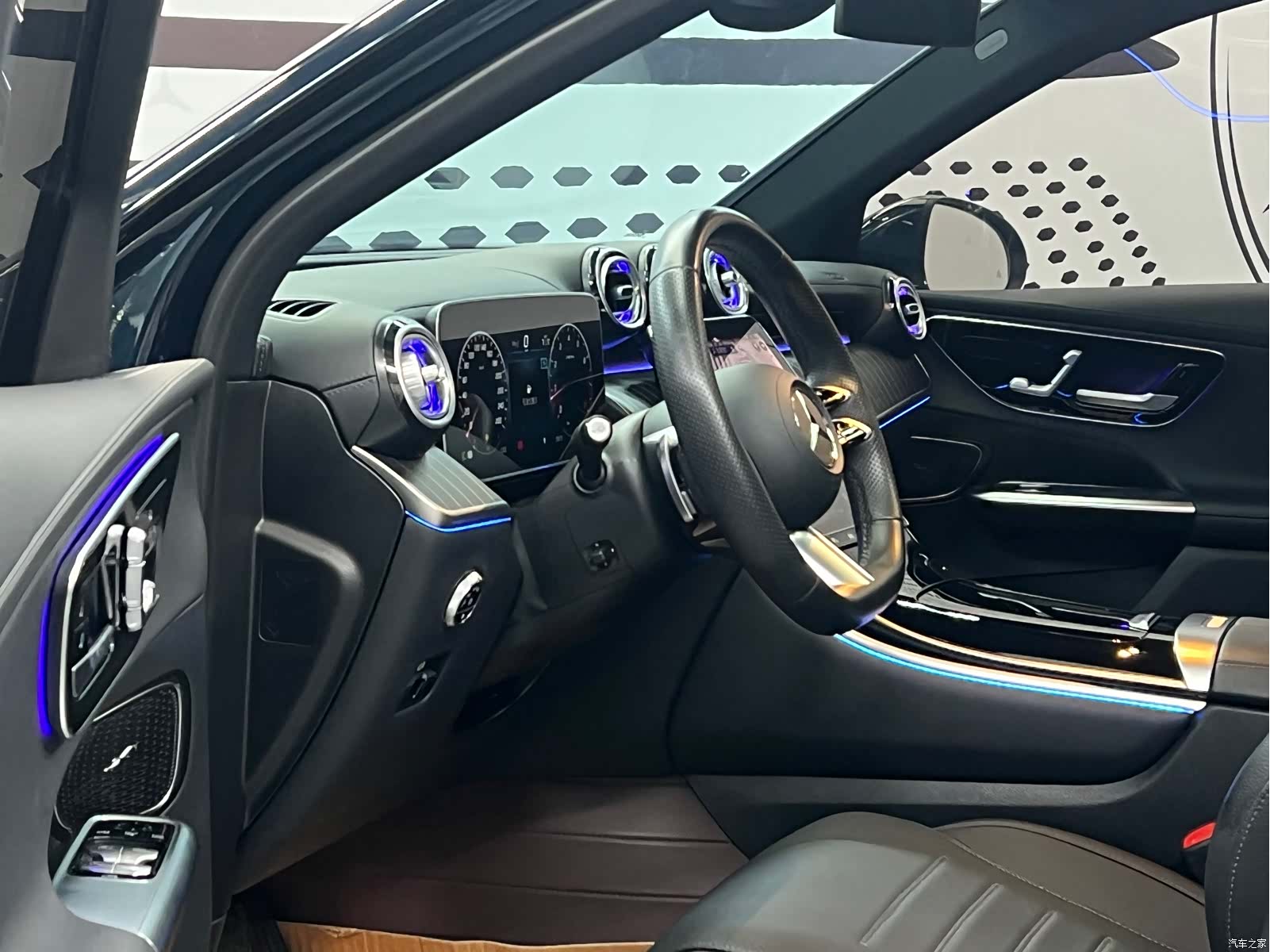 Mercedes-Benz GLC, 2024 8