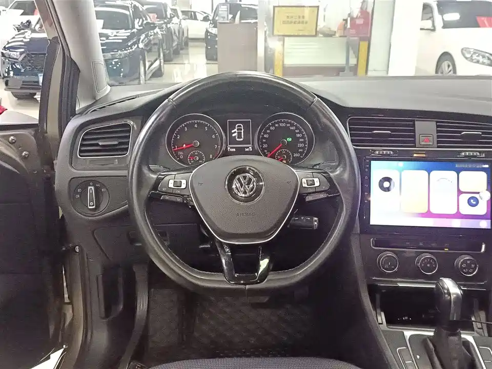 Volkswagen golf