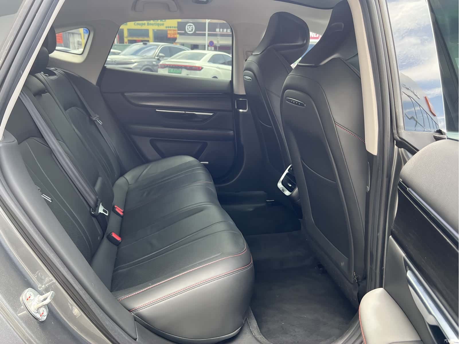 Xpeng P7, 2021 30