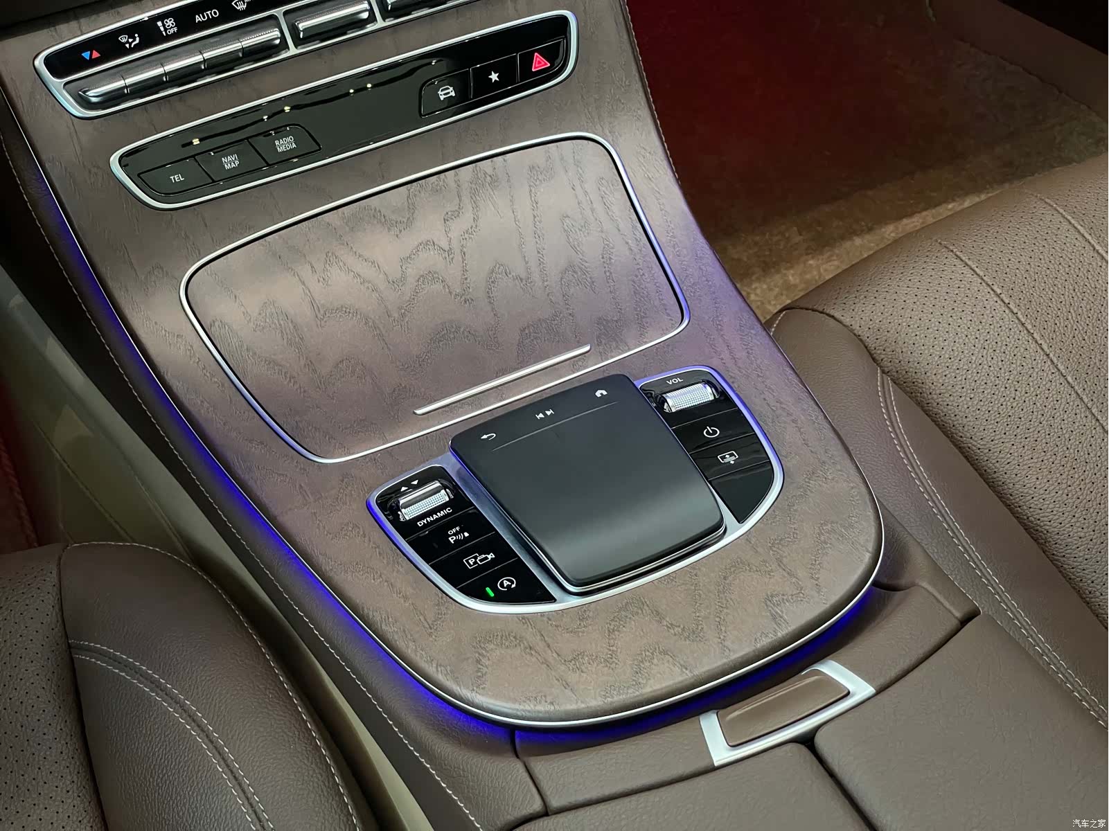 Mercedes-Benz E-Class, 2022 17