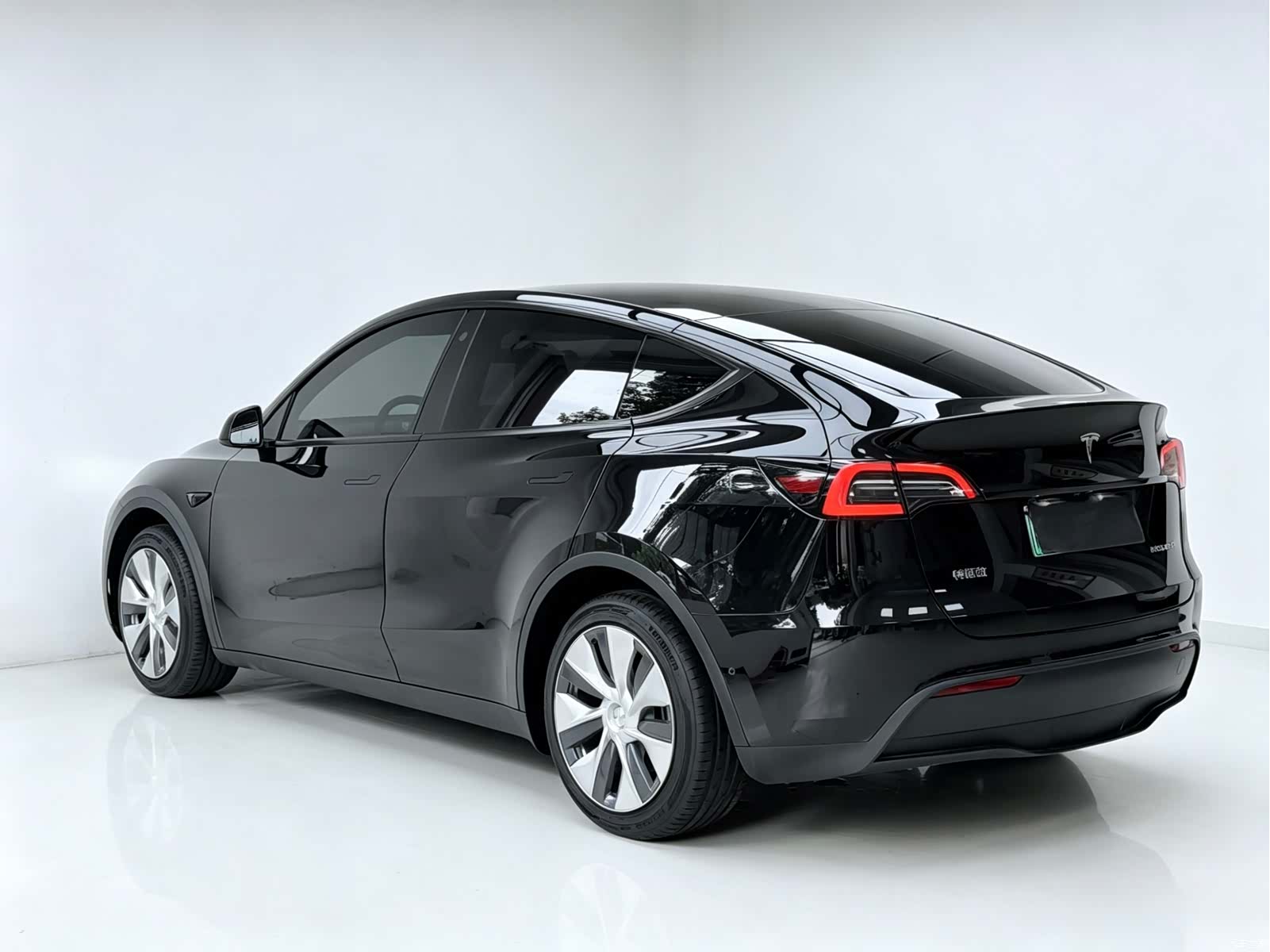 Tesla Model Y, 2021 13
