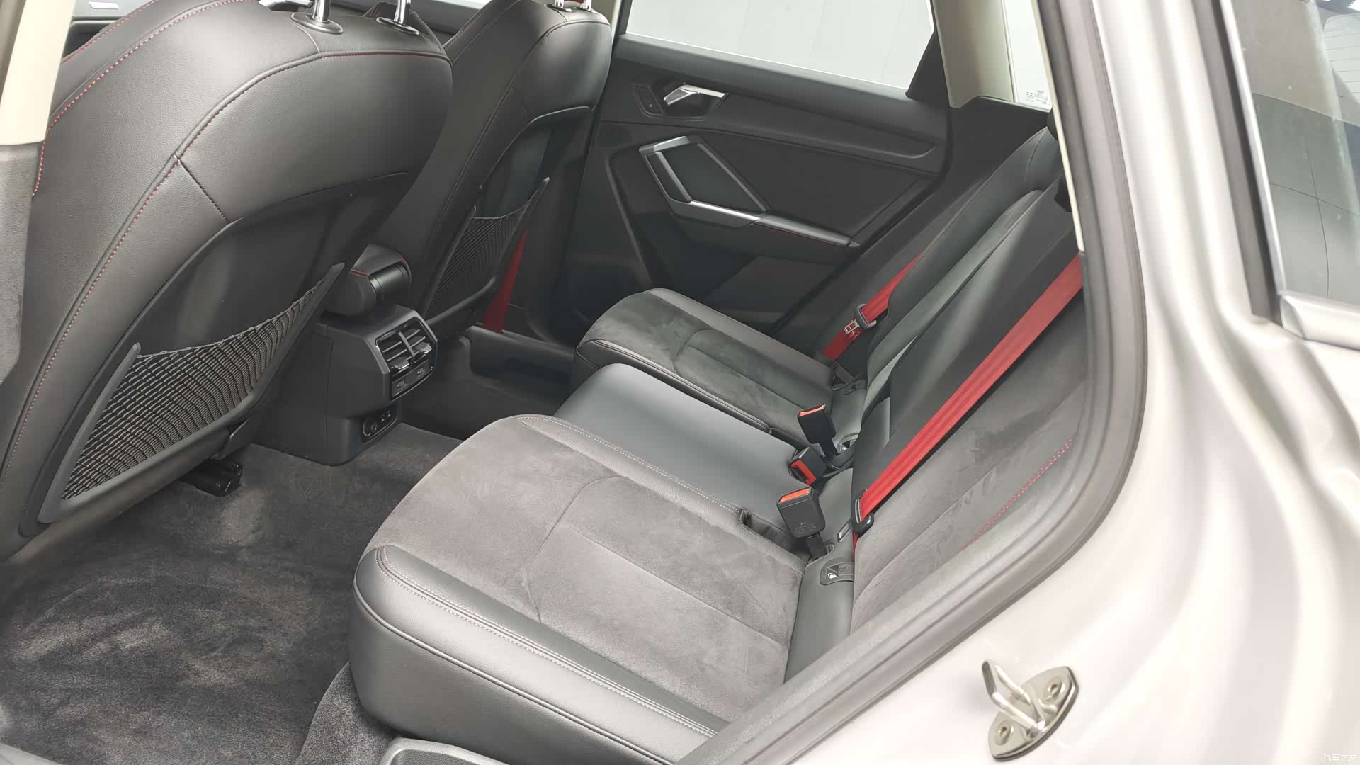 Audi Q3, 2023 14