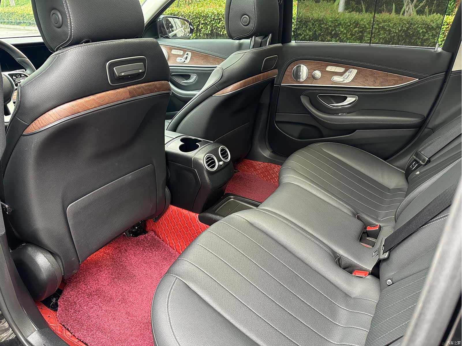 Mercedes-Benz E-Class, 2020 10
