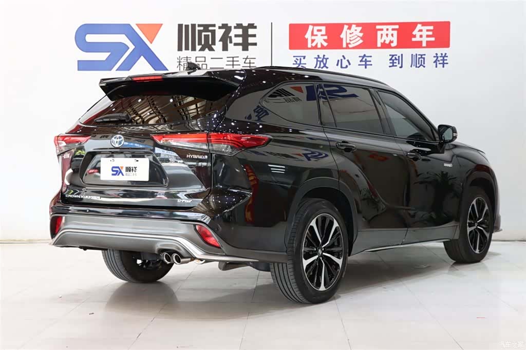 Toyota Crown, 2022 4
