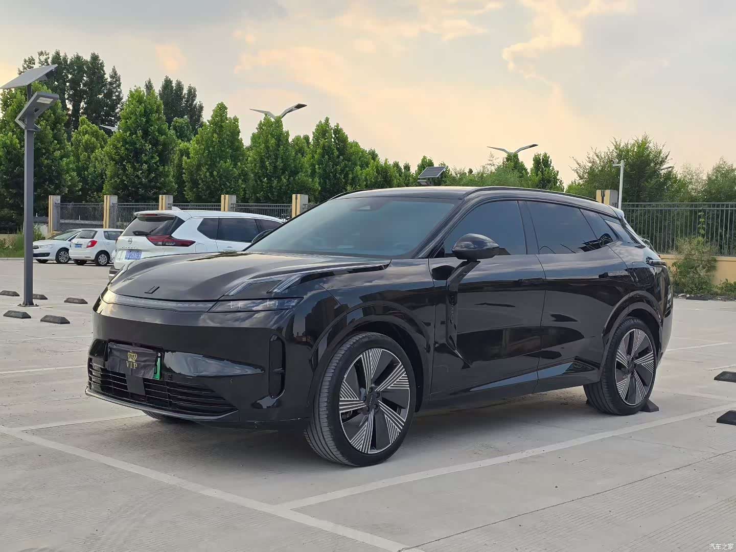 Lynk & Co 02