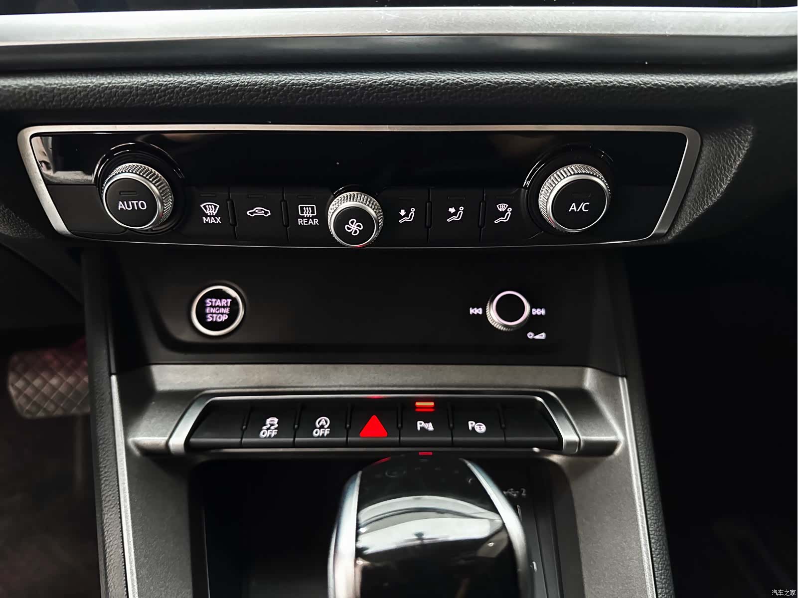 Audi Q3, 2023 11