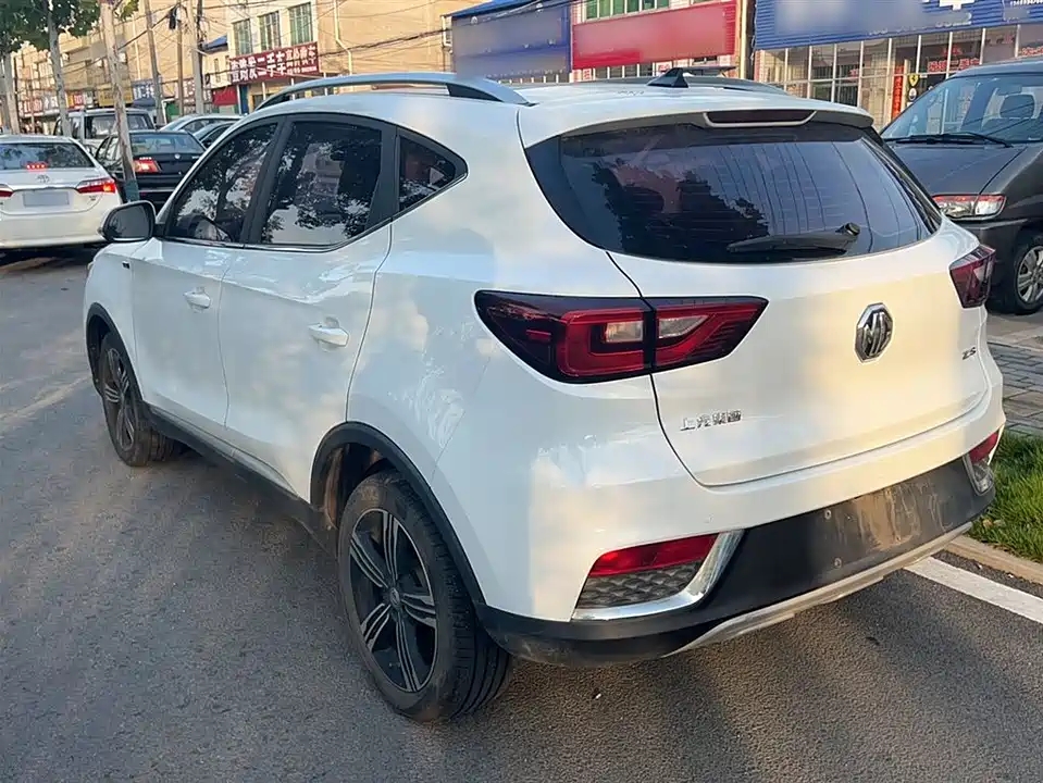 MG ZS