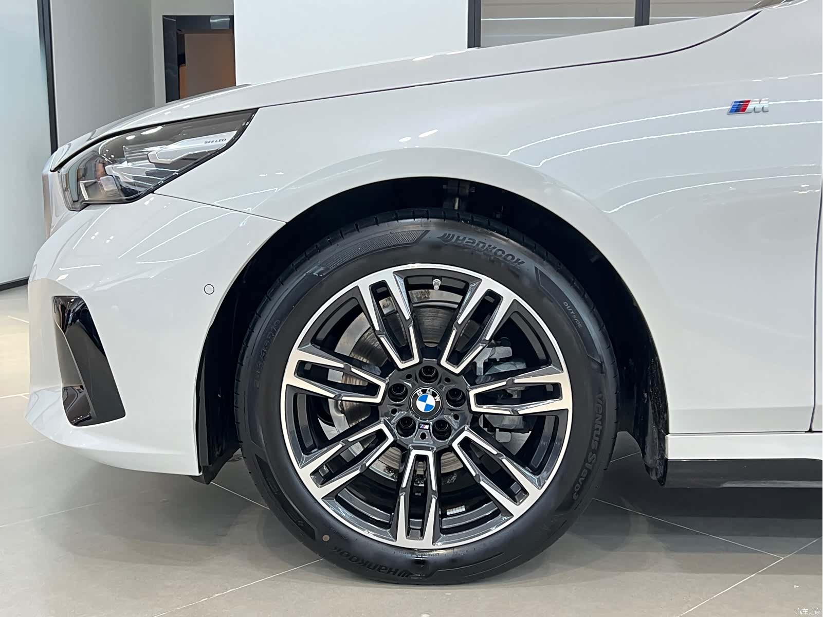BMW 5 Series, 2024 4