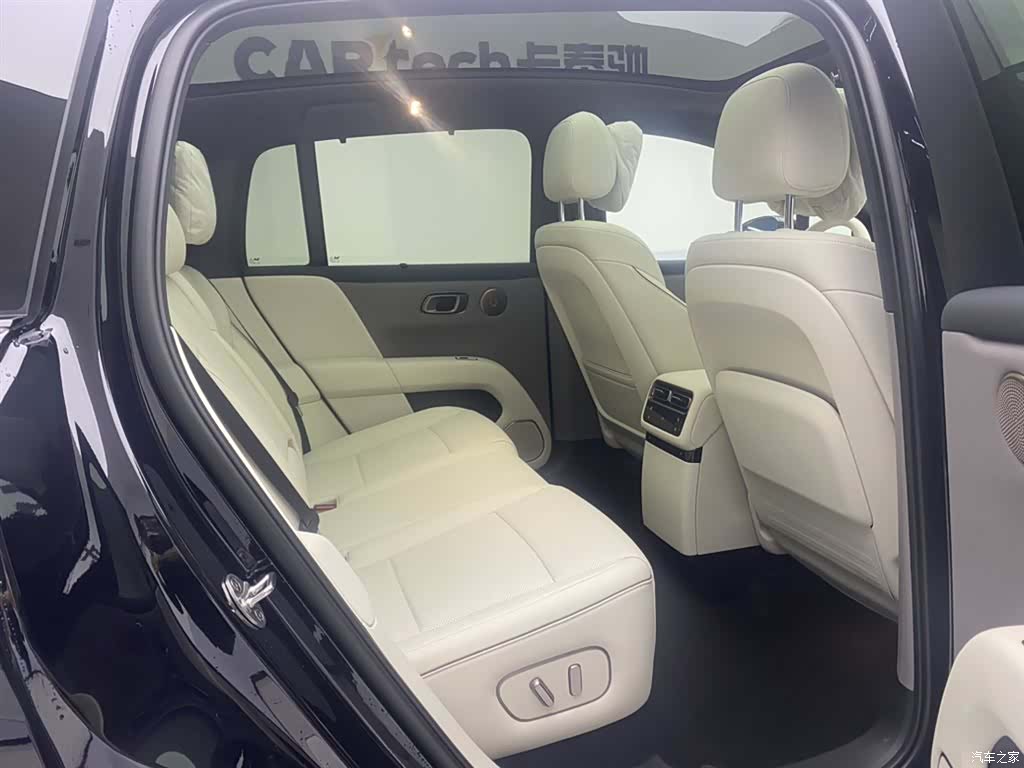 Li Auto i6, 2026 24