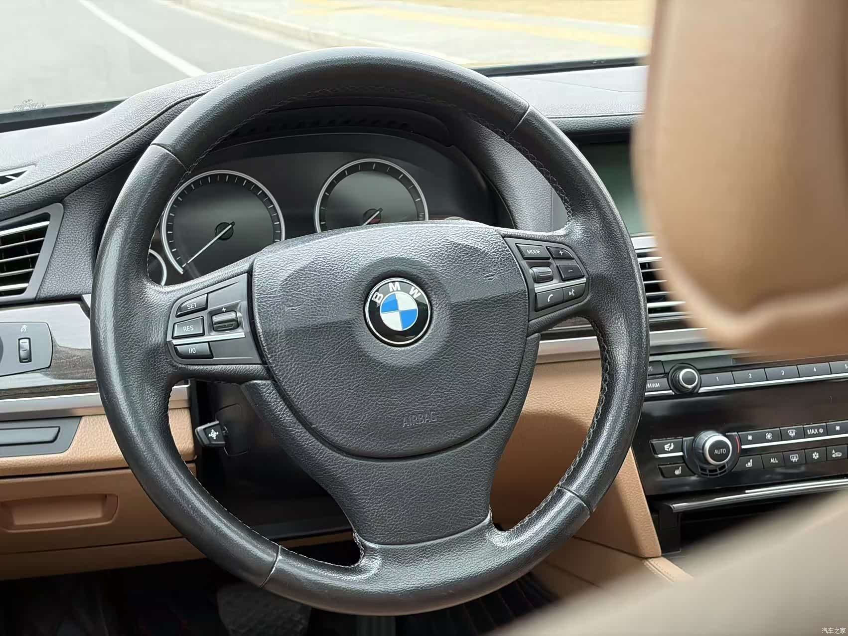BMW 7 Series, 2011 16