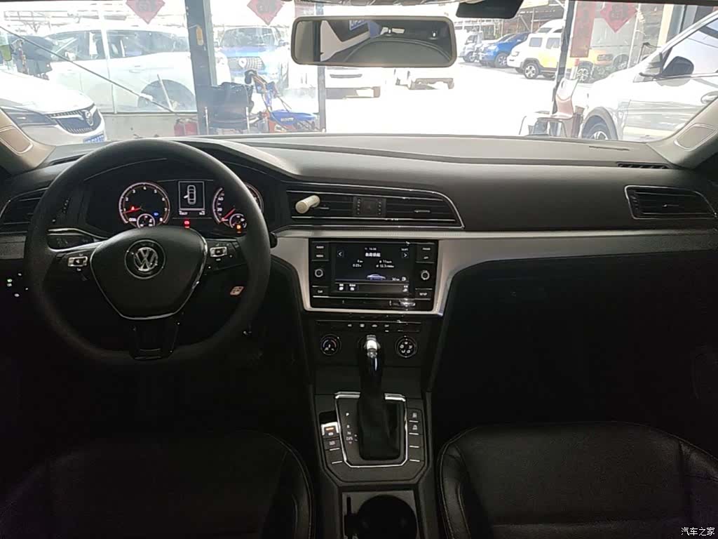 Volkswagen Lamando, 2019 10
