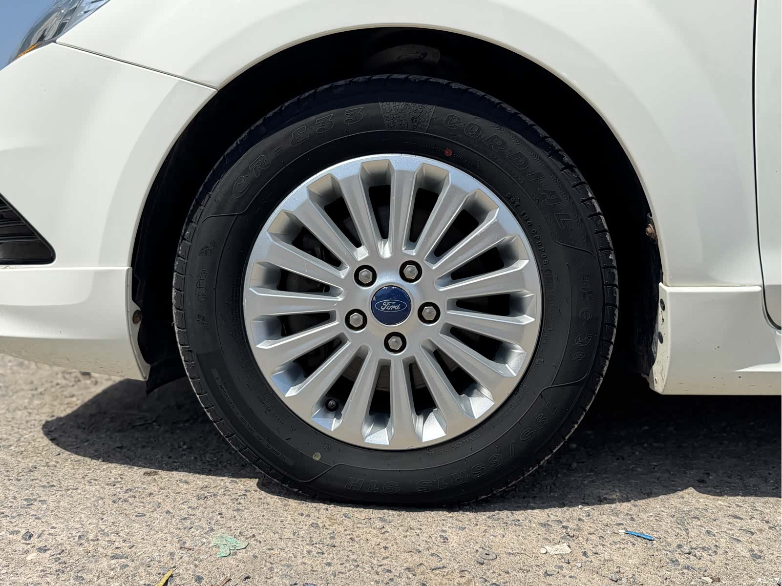 Ford Focus, 2014 9