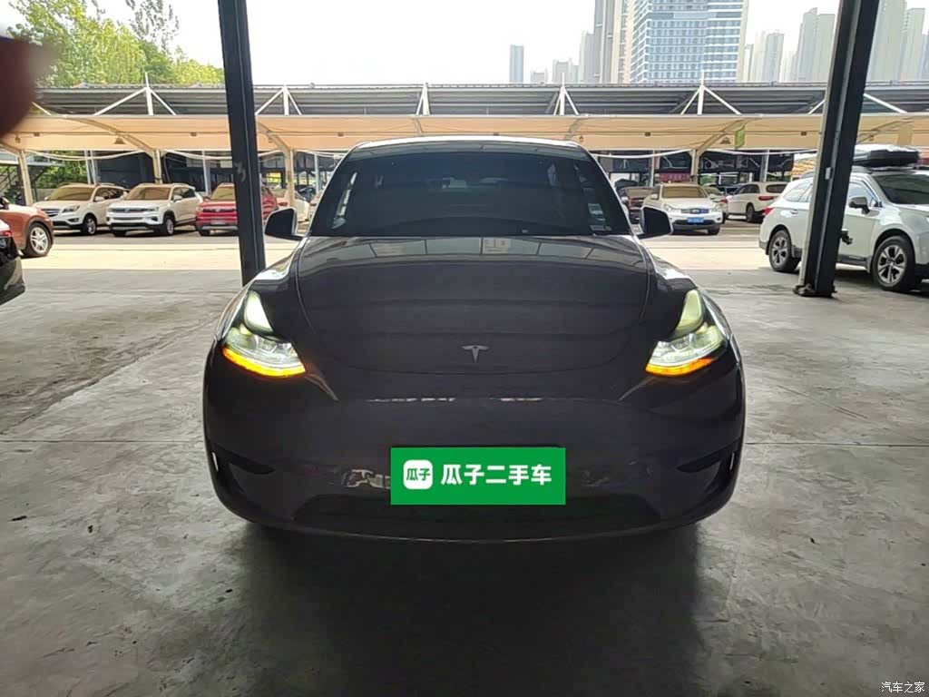 Tesla Model Y, 2023 3