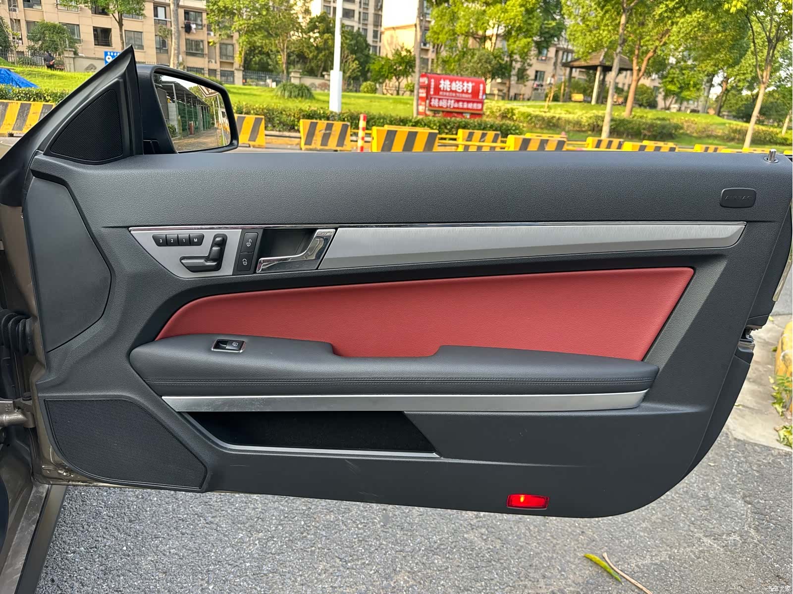 Mercedes-Benz E-Class, 2012 31