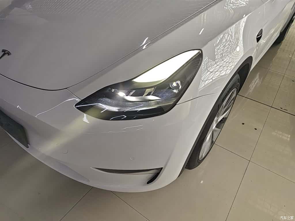 Tesla Model Y, 2022 24