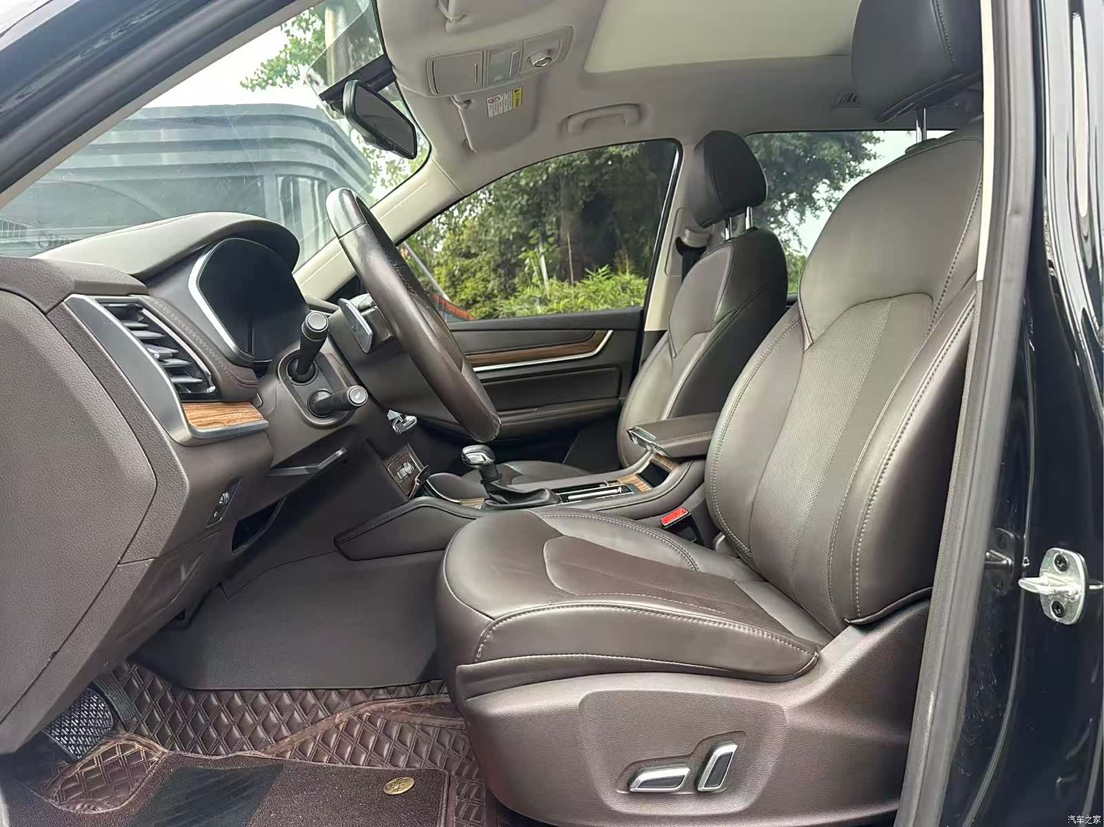 Roewe RX8, 2022 6