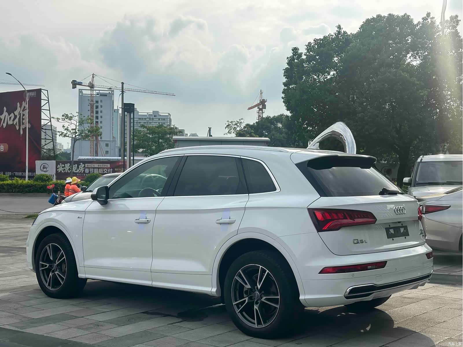 Audi Q5L, 2018 6