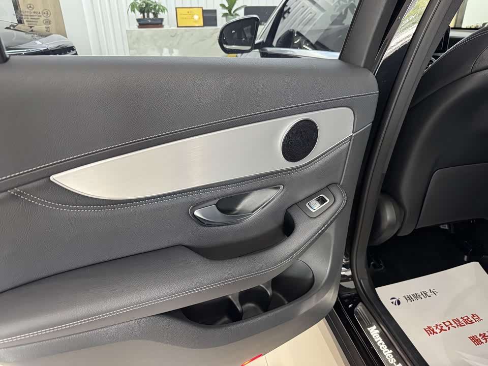 Mercedes-Benz GLC Mercedes-Benz GLC