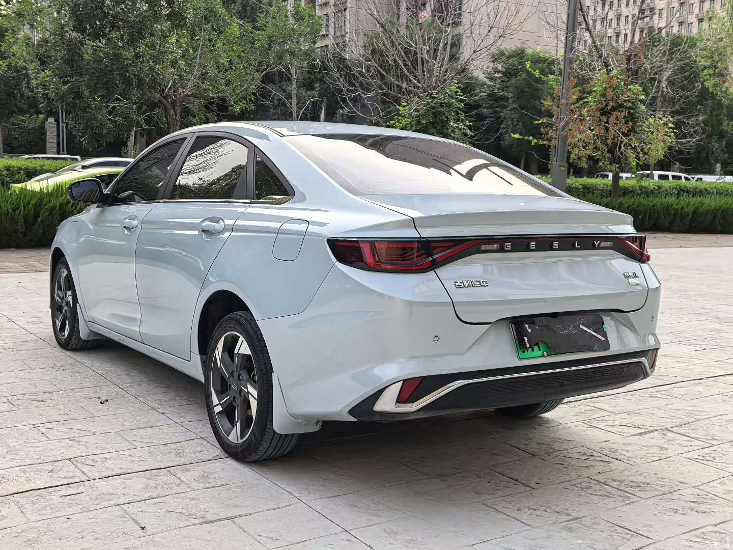 Geely Emgrand, 2022 7