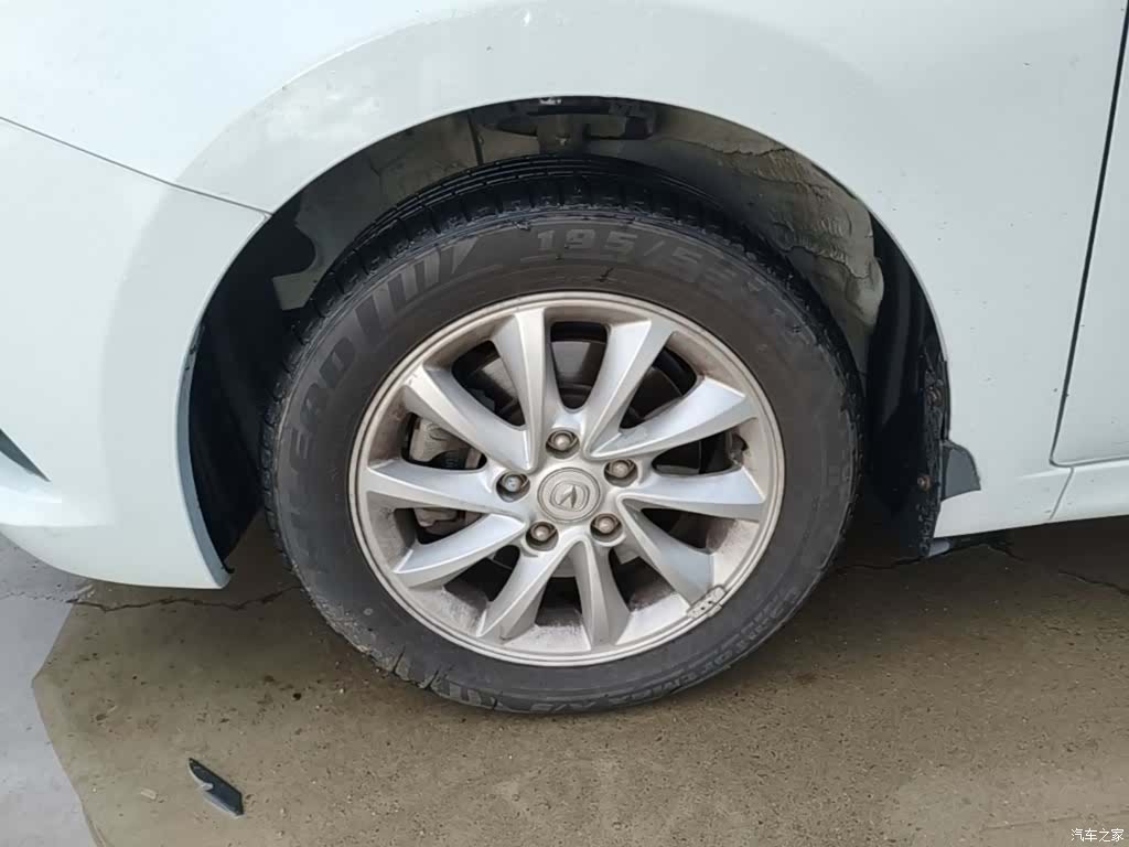 Changan V7, 2015 23