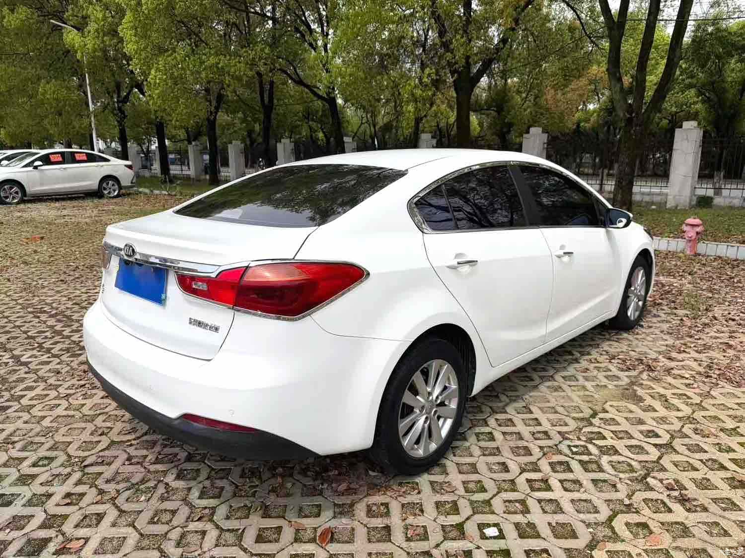 Kia K3, 2014 9