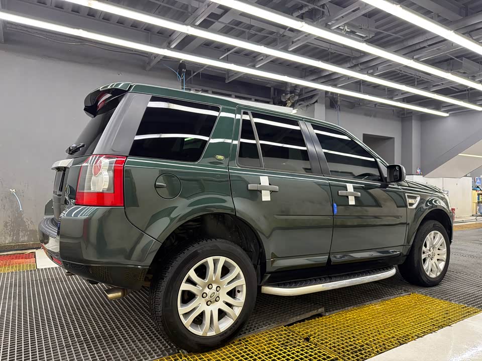 Land Rover Freelander 2