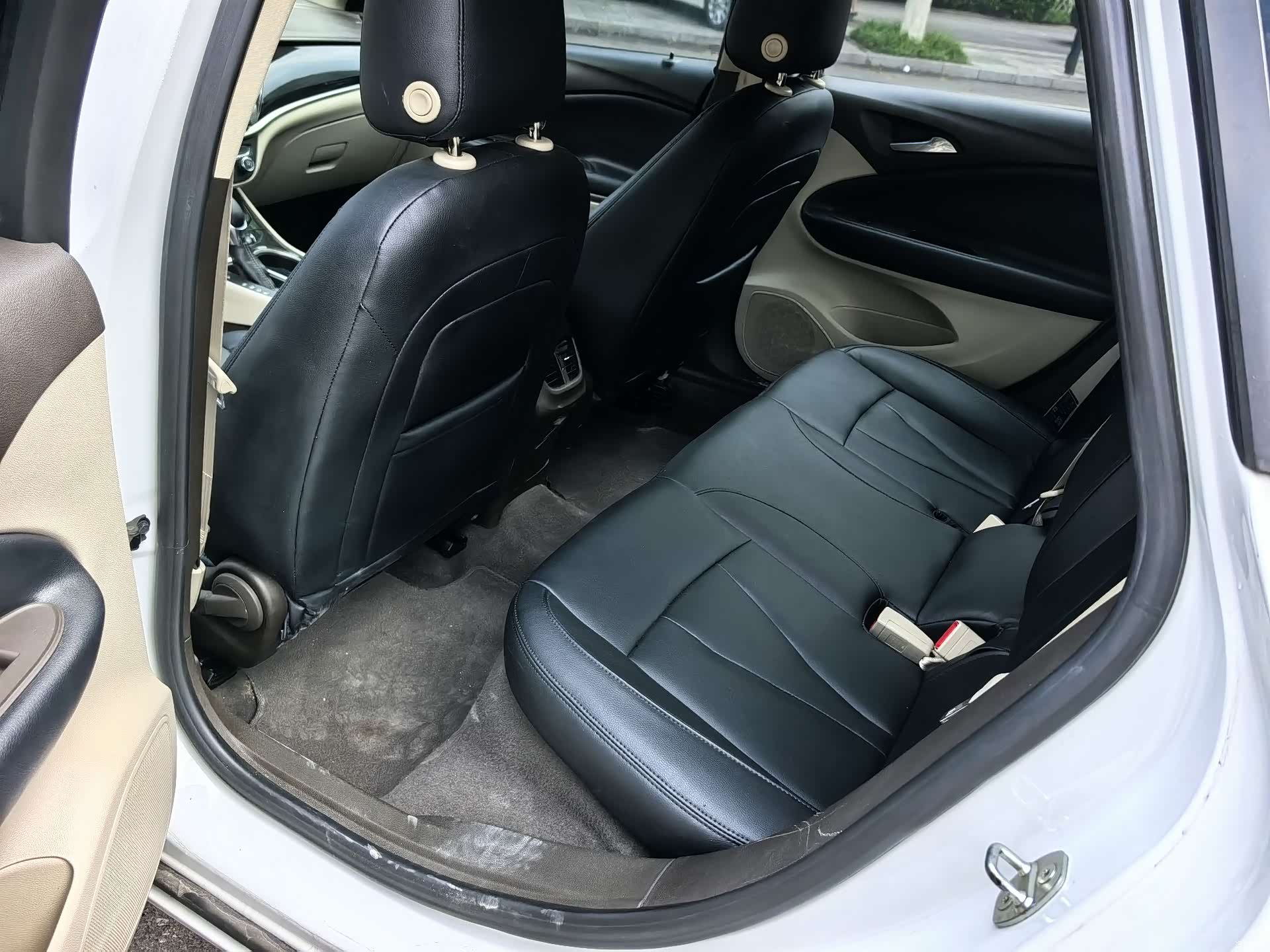 Buick Verano, 2016 11