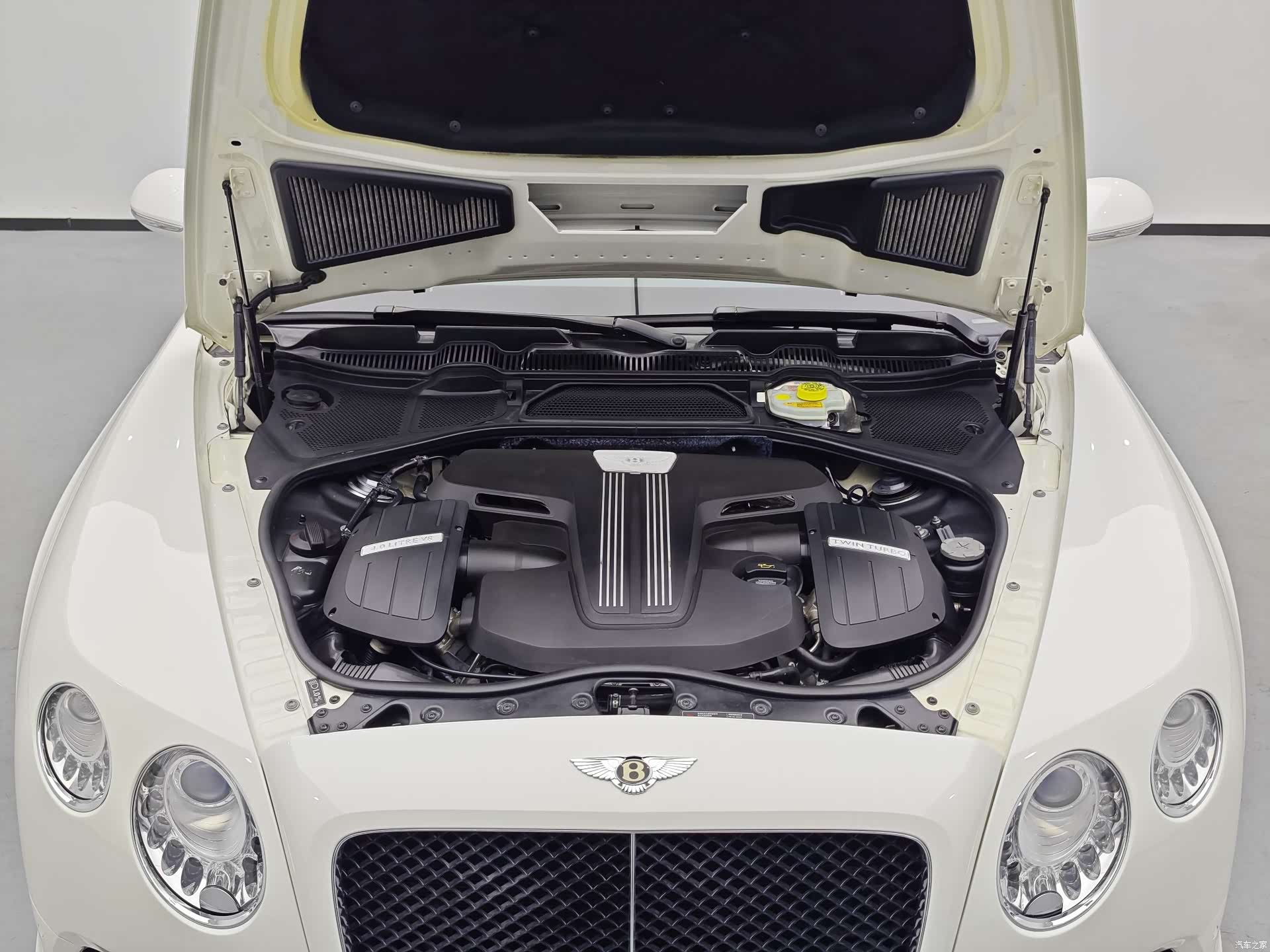Bentley Continental GT, 2015 8