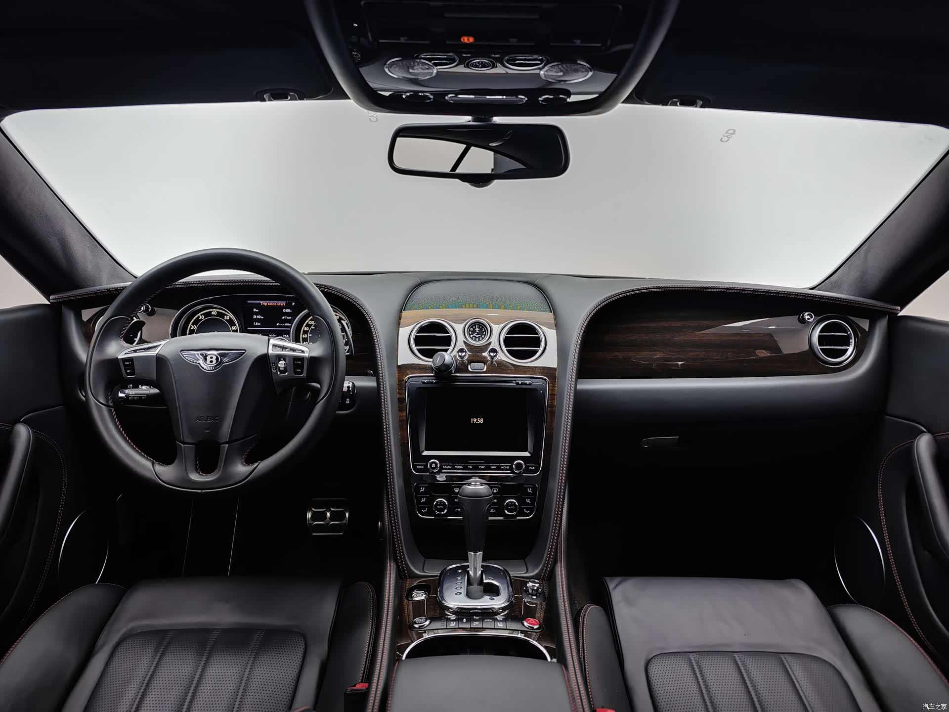 Bentley Continental GT, 2015 22
