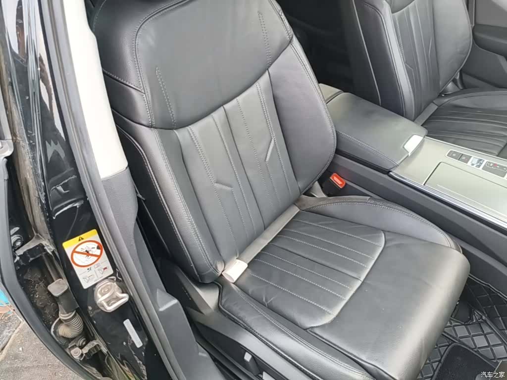 Audi A6L, 2022 25