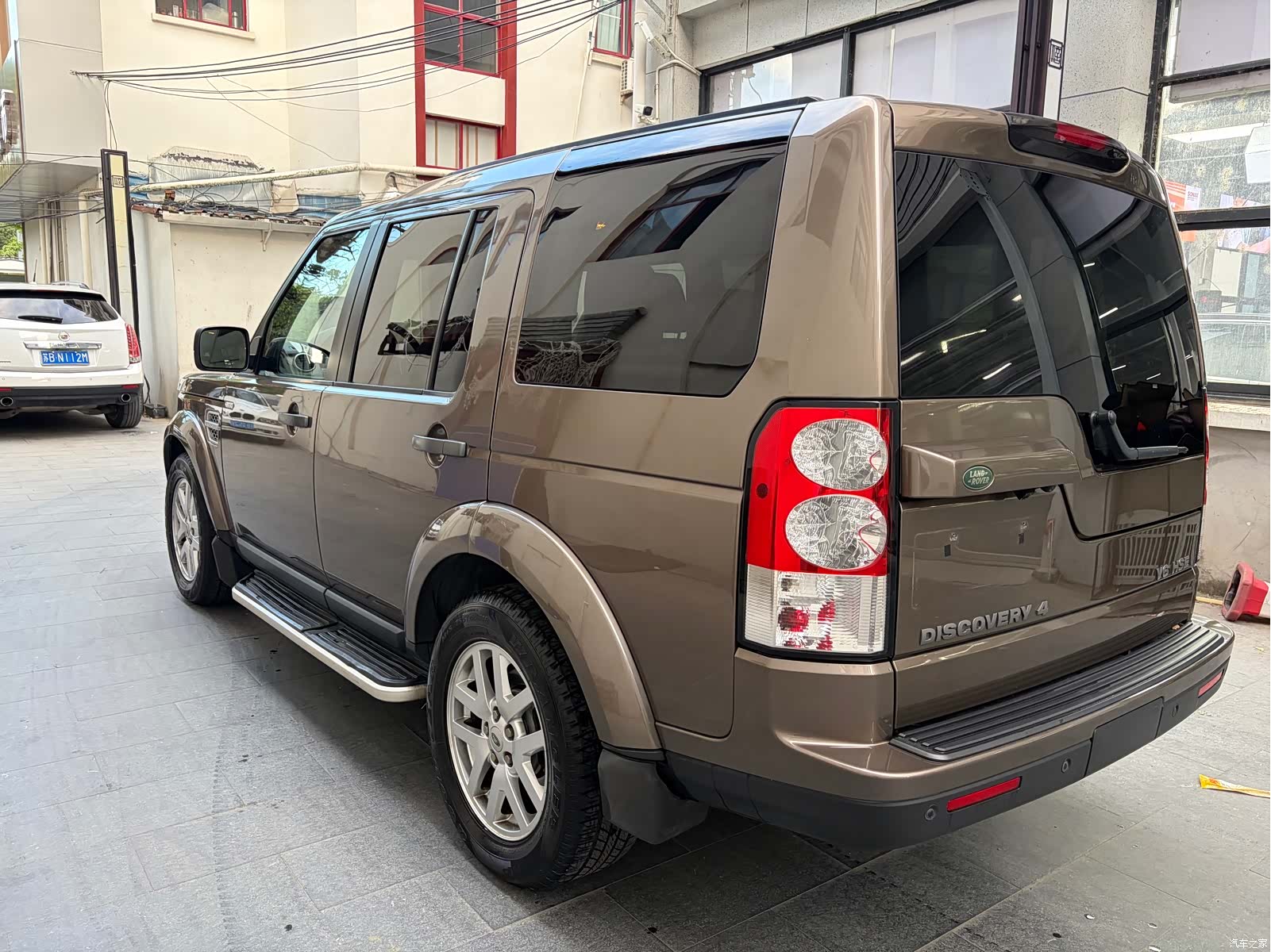 Land Rover Discovery, 2011 6