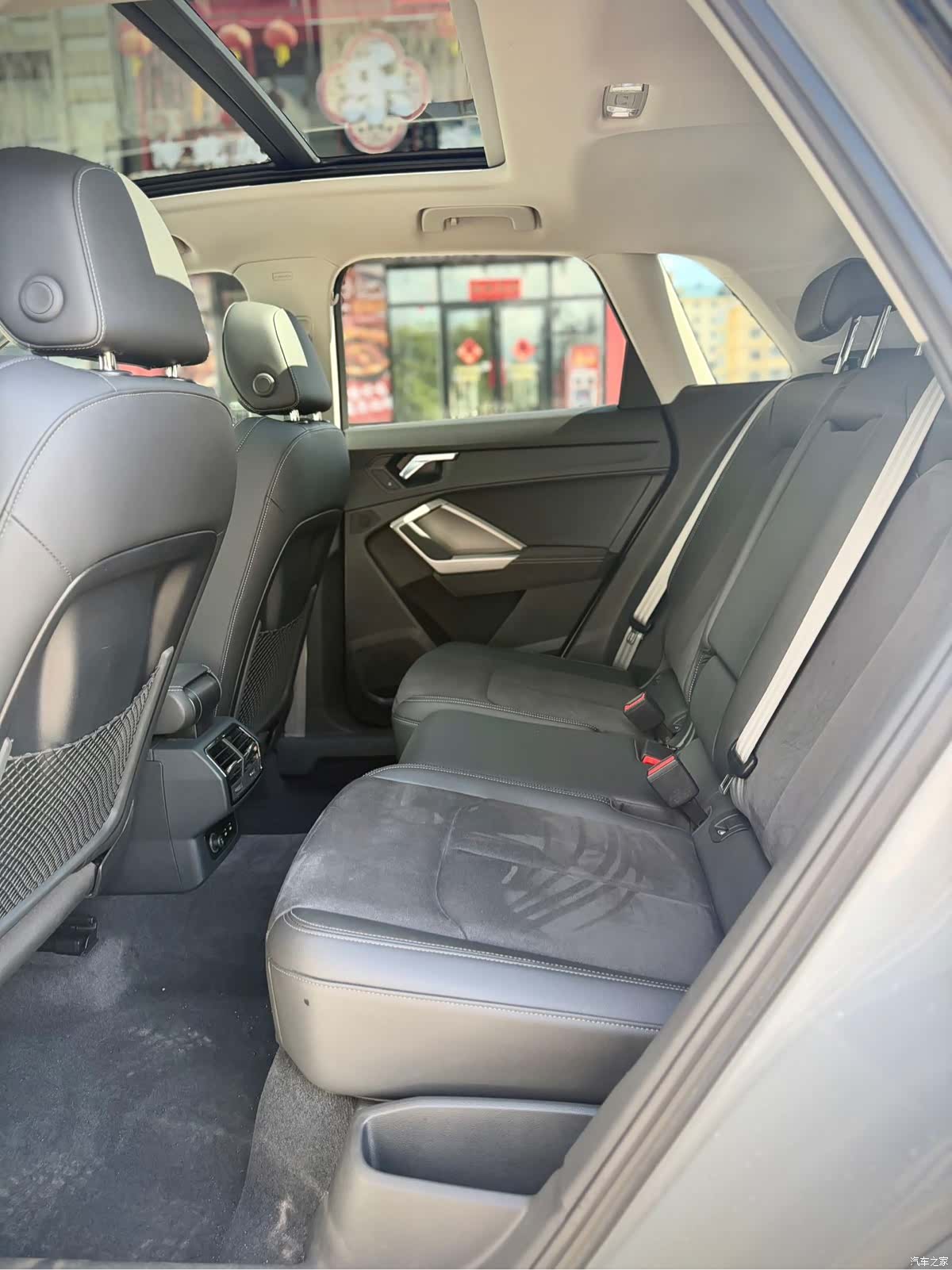 Audi Q3, 2022 11
