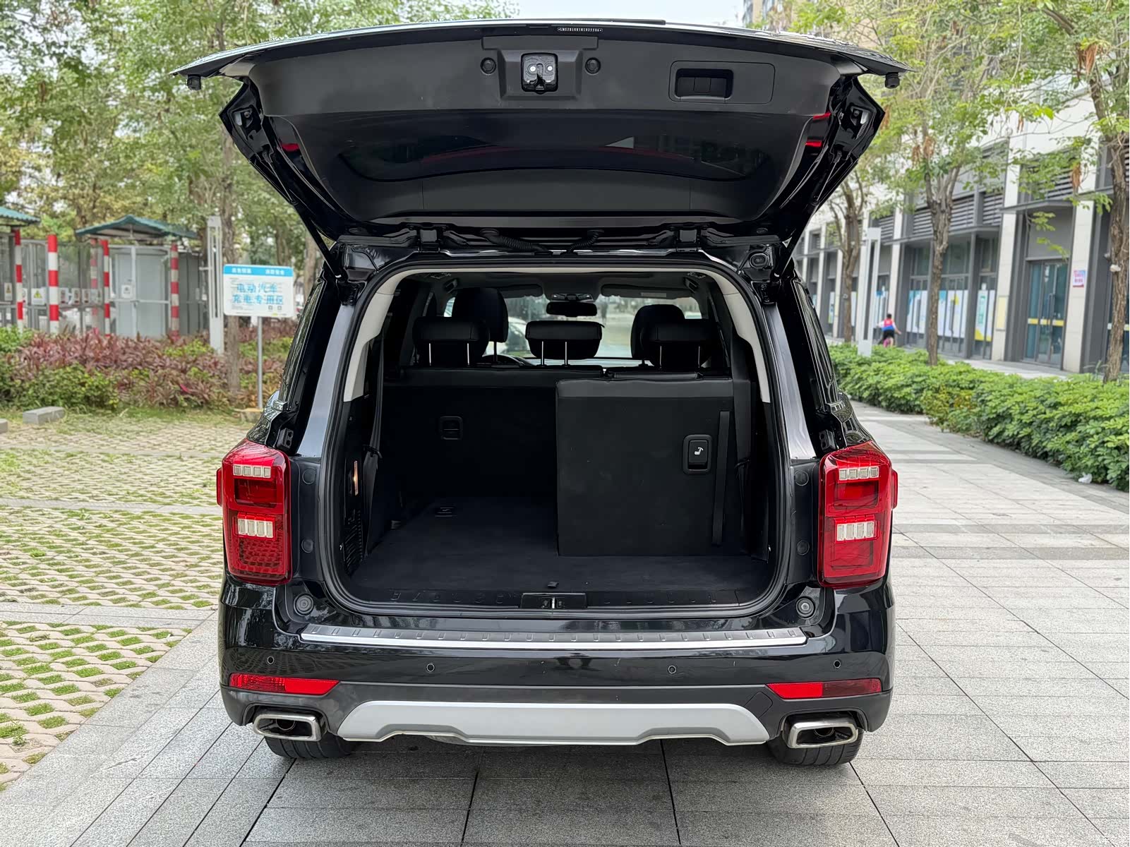 Trumpchi GS8, 2017 20
