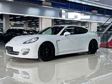 Panamera 2013�� Panamera 4 Platinum Edition 3.6L