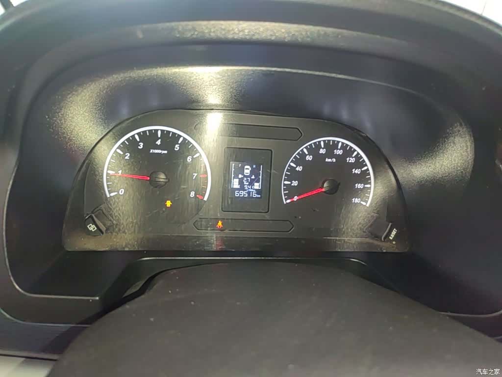 DongFeng M5, 2022 12
