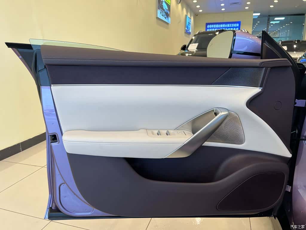 SAIC ShangJie Z7T, 2026 14