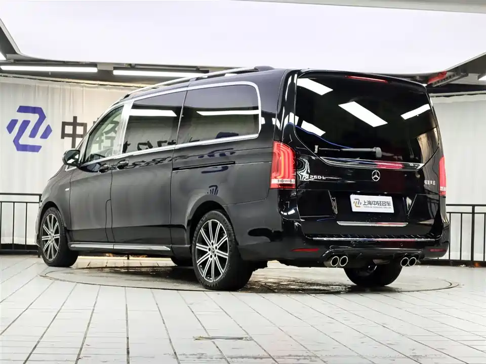 Mercedes-Benz V-class