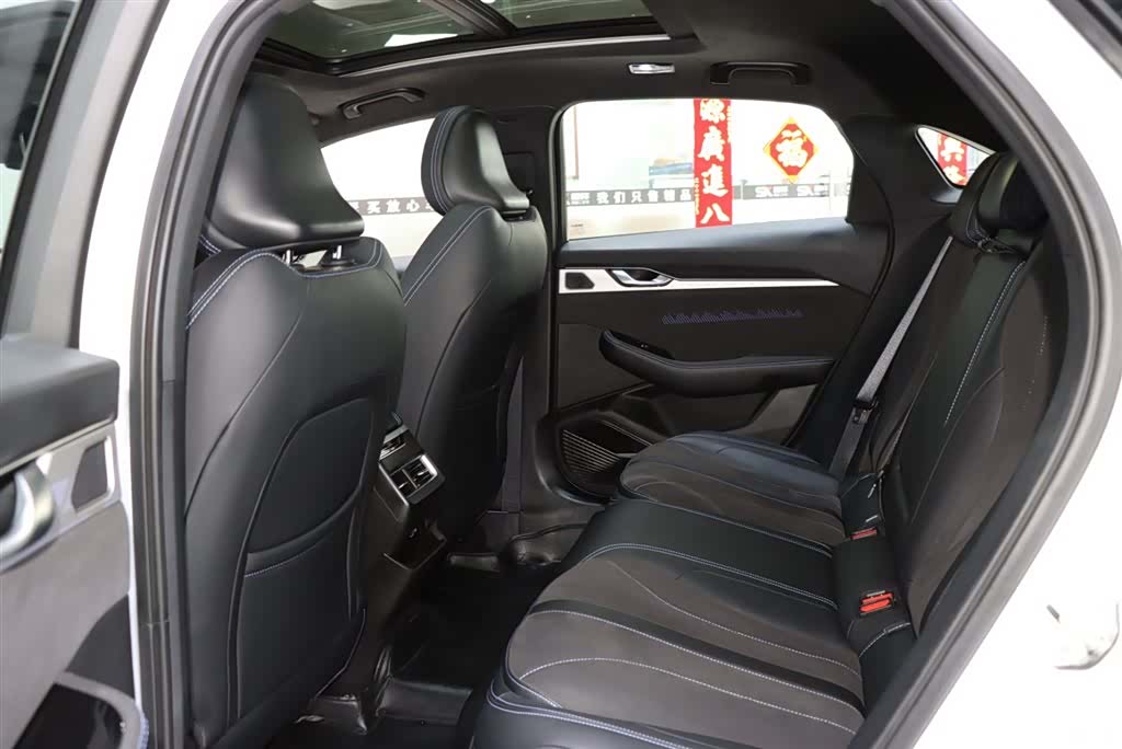 Geely Preface, 2025 10