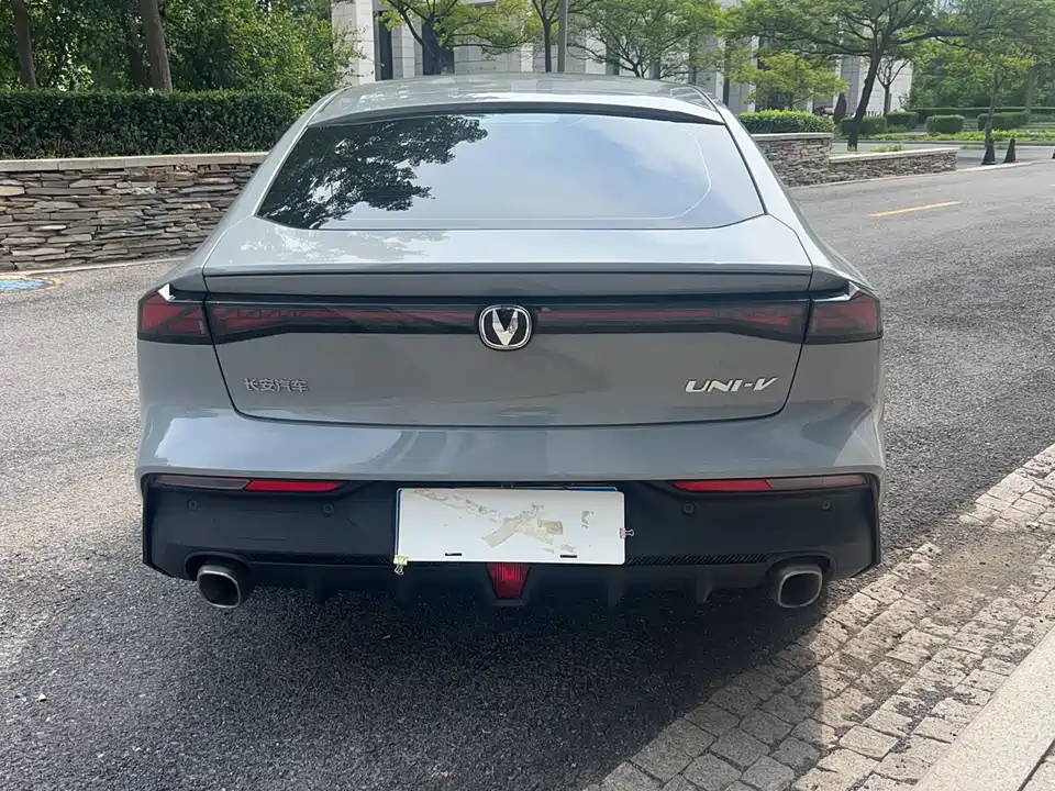 Changan UNI-V