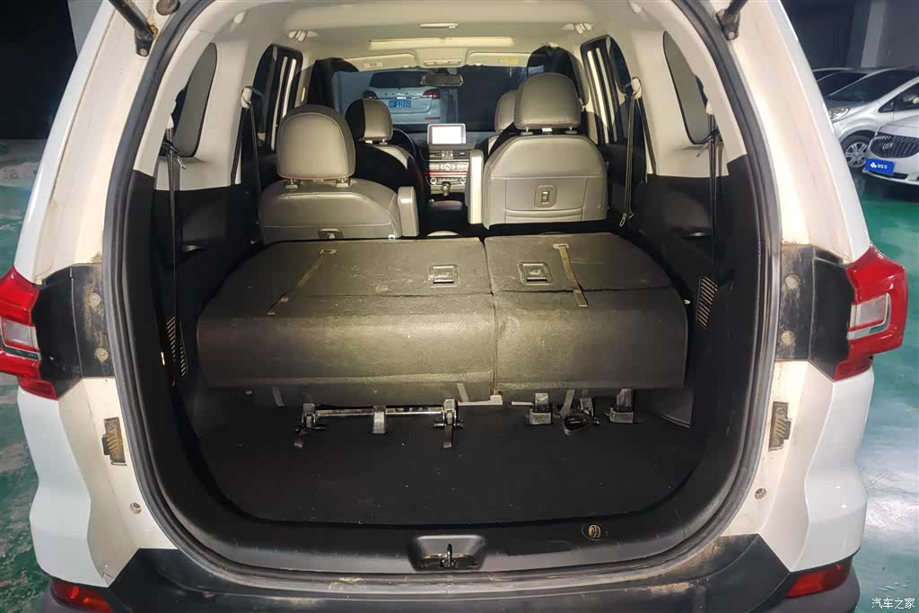 DongFeng SX6, 2020 4