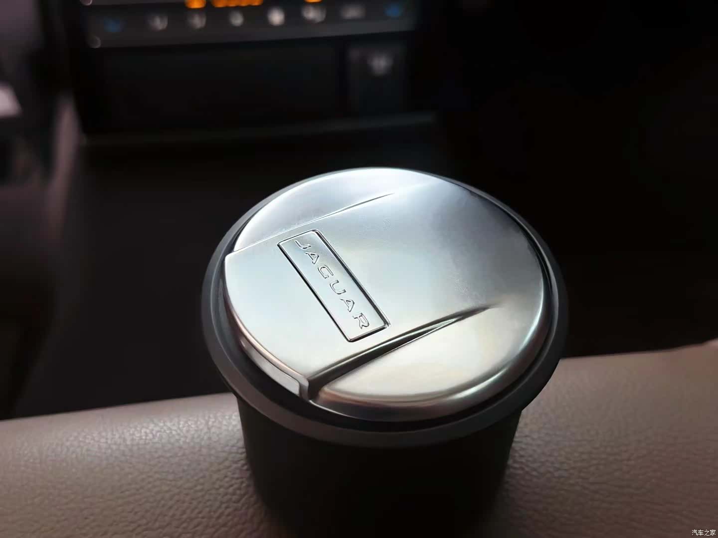Land Rover XFL, 2018 26